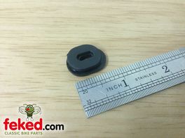 Universal Rubber Grommet  - 22.5 x 15mm - Oval Hole