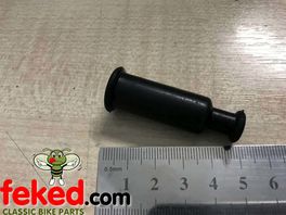 454475 - Magneto Cable Grommet