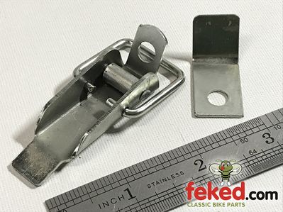 83-3061,�F13061 - Triumph / BSA Seat Catch Assembly - Suitcase Type - OIF Models Circa 1971-72