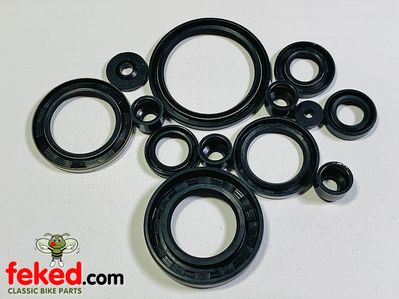 Oil Seal Set - Engine and Gearbox - Norton Commando 1968-1975 - OEM: 06-2726, 062726, 034053, 048023, NMT272, NMT2187, 040132