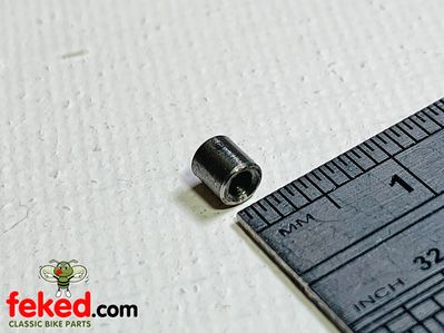 Tube type cable nipple