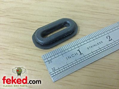 Universal Rubber Grommet  - 35 x 18mm - Oval Hole