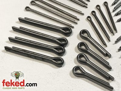 Assorted Metric Split Cotter Pins - 1.6mm, 2mm, 2.5mm and 4mm - 32 Pieces