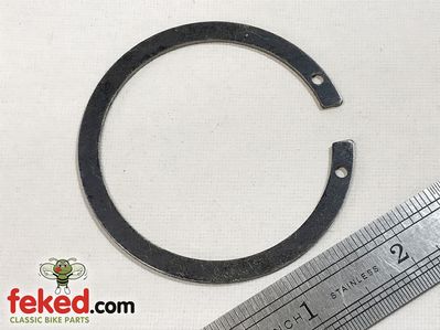 70-0489 57-0489, E489, T489, 68-0024 - Triumph/BSA Gearbox High Gear Bearing Circlip - Pre Unit and Unit Models From 1939 Onwards