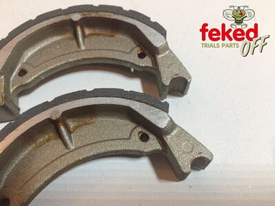 Grooved Front/Rear Brake Shoes - Yamaha TY80, YZ50/60/80 and PW80 + Suzuki RM80 - 95mm x 20mm